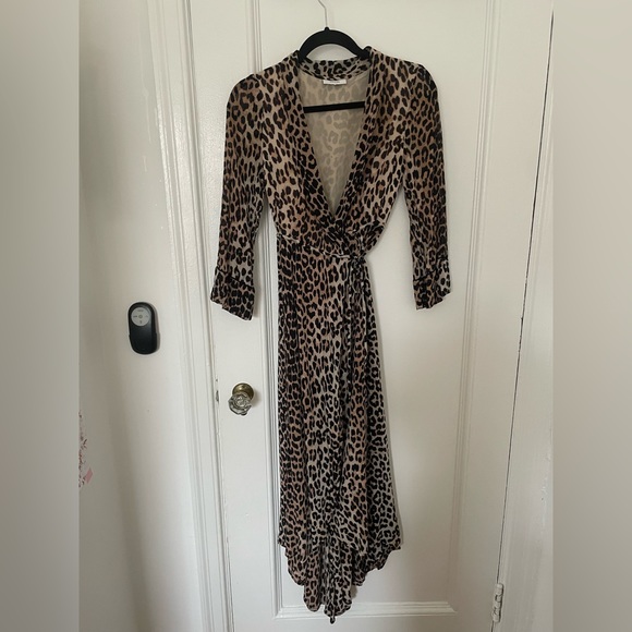 Ganni leopard wrap dress size 36 - Picture 2 of 4